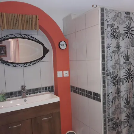 Le Clos Des Dryades S לינה וארוחת בוקר